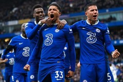 热刺25年主席卸任：成就与争议并存